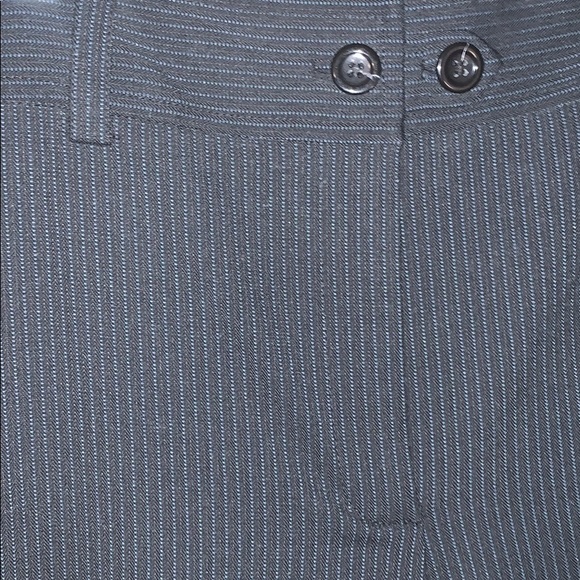 Ann Taylor Capri dress pants - Picture 2 of 6